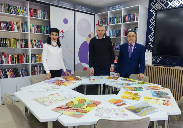 Золотые краски и рифмы: в библиотеке подвели итоги конкурса «Осенние листья»!