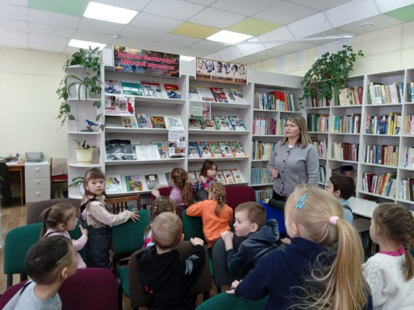 Историко-патриотический час «Война. Блокада. Ленинград» в Красноармейской детской библиотеке