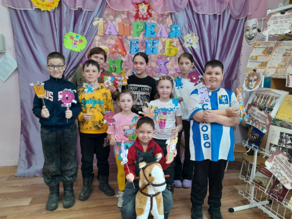 Веселый час «Смех в книжном царстве»