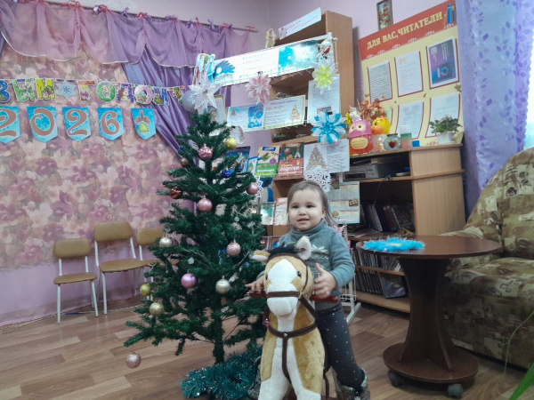 Рождественские посиделки «Семейный праздник Рождества» в Исаковской сельской библиотеке