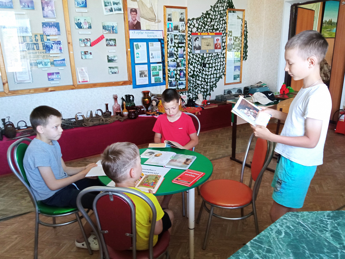 Литературный час "О Пушкине с любовью" Литературный час "О Пушкине с любовью"