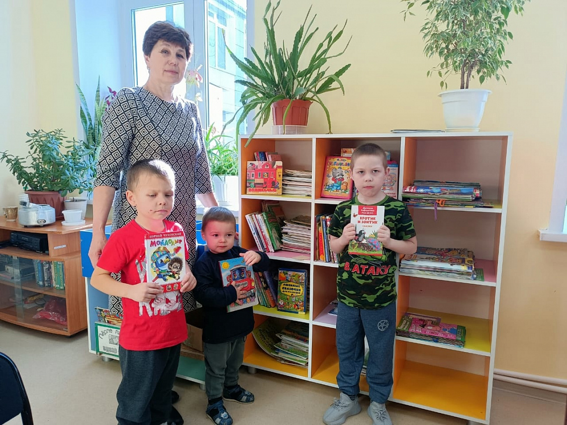 Библиотечный урок «Библиотека, книжка, я – вместе дружная семья» Библиотечный урок «Библиотека, книжка, я – вместе дружная семья»