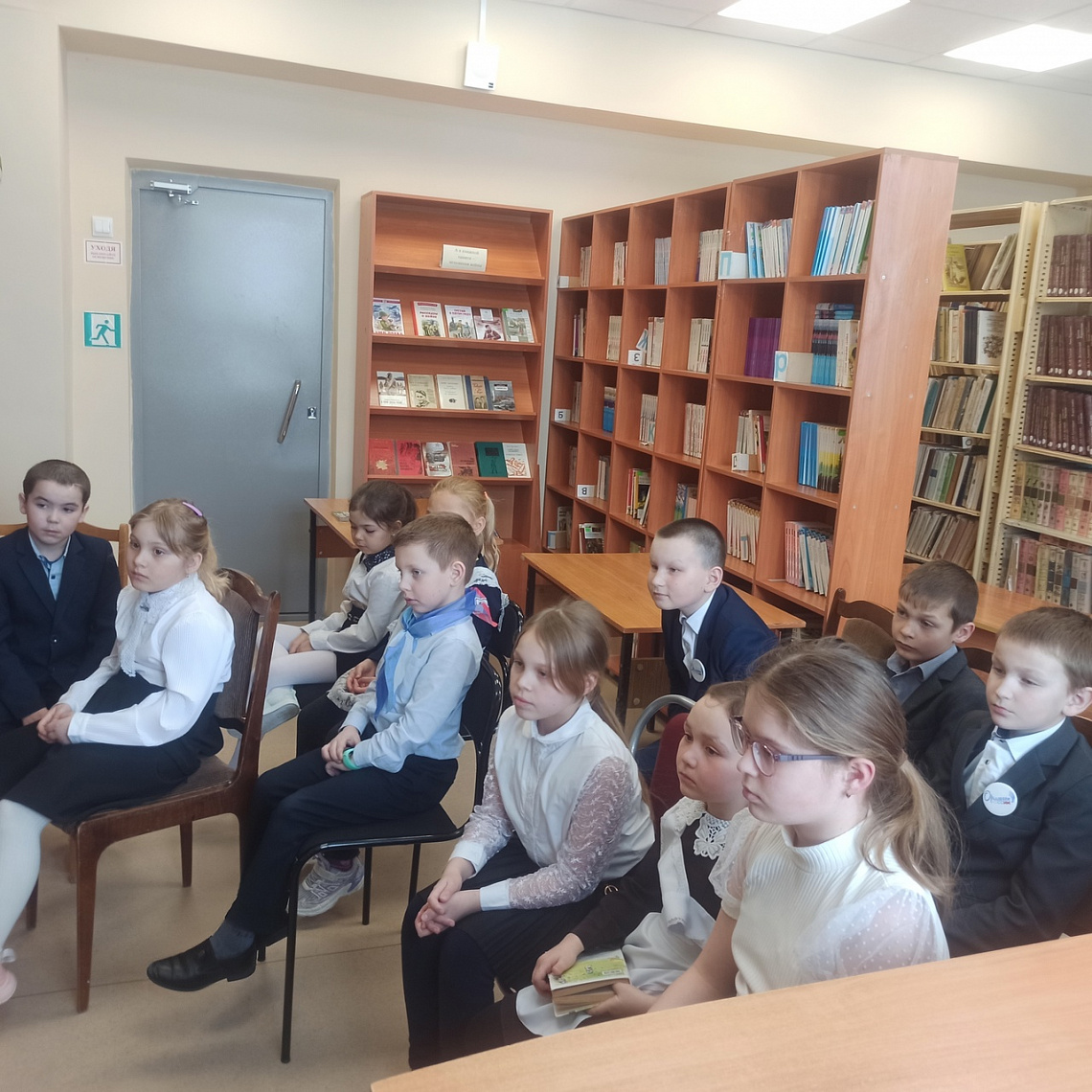Познавательный час «История денег» в Алманчинской сельской библиотеке. Познавательный час «История денег» в Алманчинской сельской библиотеке.