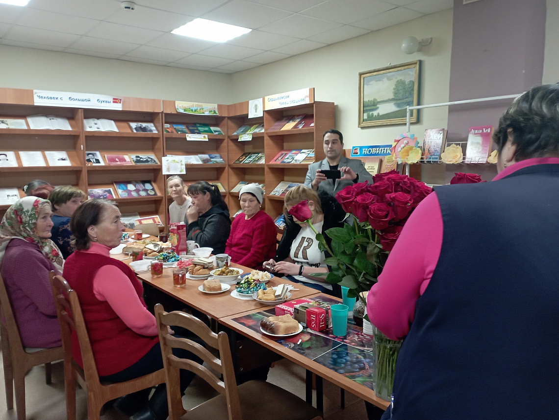 День матери в Убеевской сельской библиотеке Красноармейского МО День матери в Убеевской сельской библиотеке Красноармейского МО