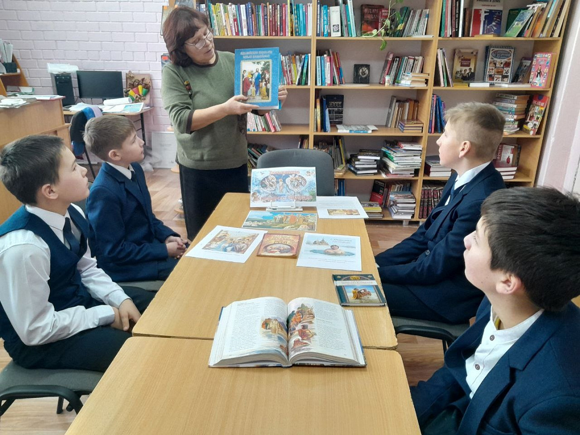 Познавательный час «Детям о Крещении»