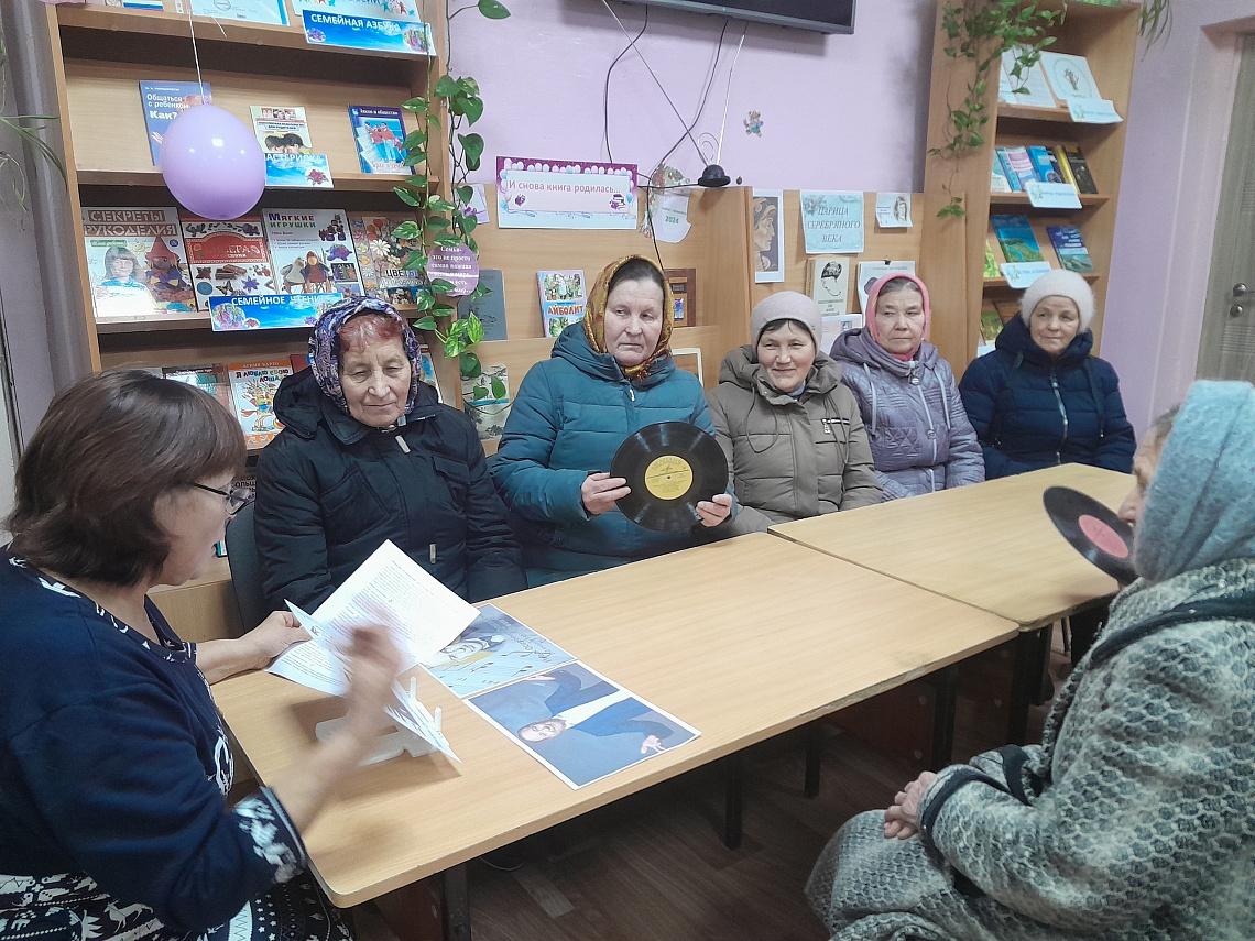 Музыкальный час «Максим Дунаевский: путь к мастерству» Музыкальный час «Максим Дунаевский: путь к мастерству»