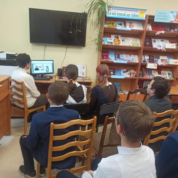 Поэтический час «Читаем Есенина» в Алманчинской сельской библиотеке