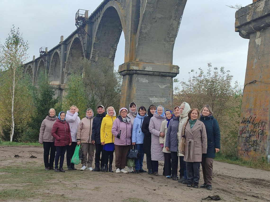 Увлекательная экскурсия ветеранов отрасли культуры