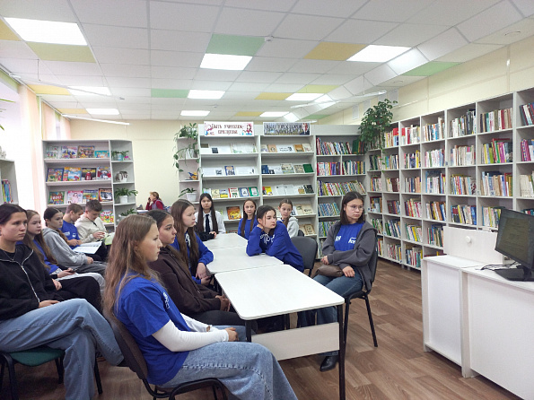 Просмотр анимационного фильма «Сурский рубеж» в Красноармейской детской библиотеке