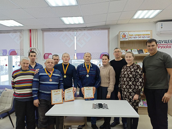 Рождественский турнир по шашкам на призы Деда Мороза