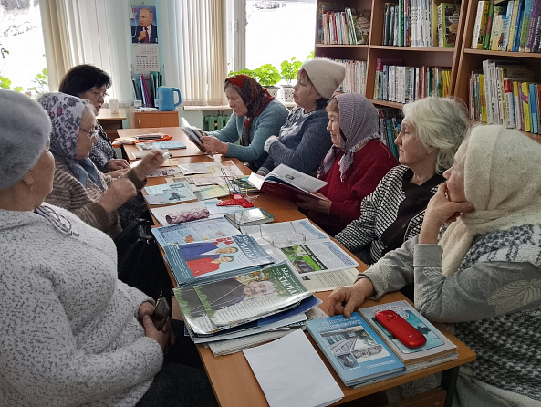 Занятие Православного клуба в Большешатьминской сельской библиотеке